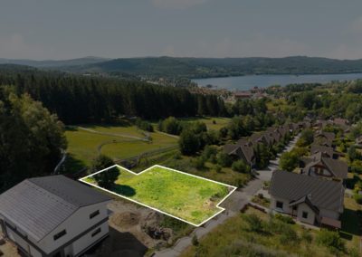 Lipno nad Vltavou – letecký pohled na lokalitu projektu a jezero